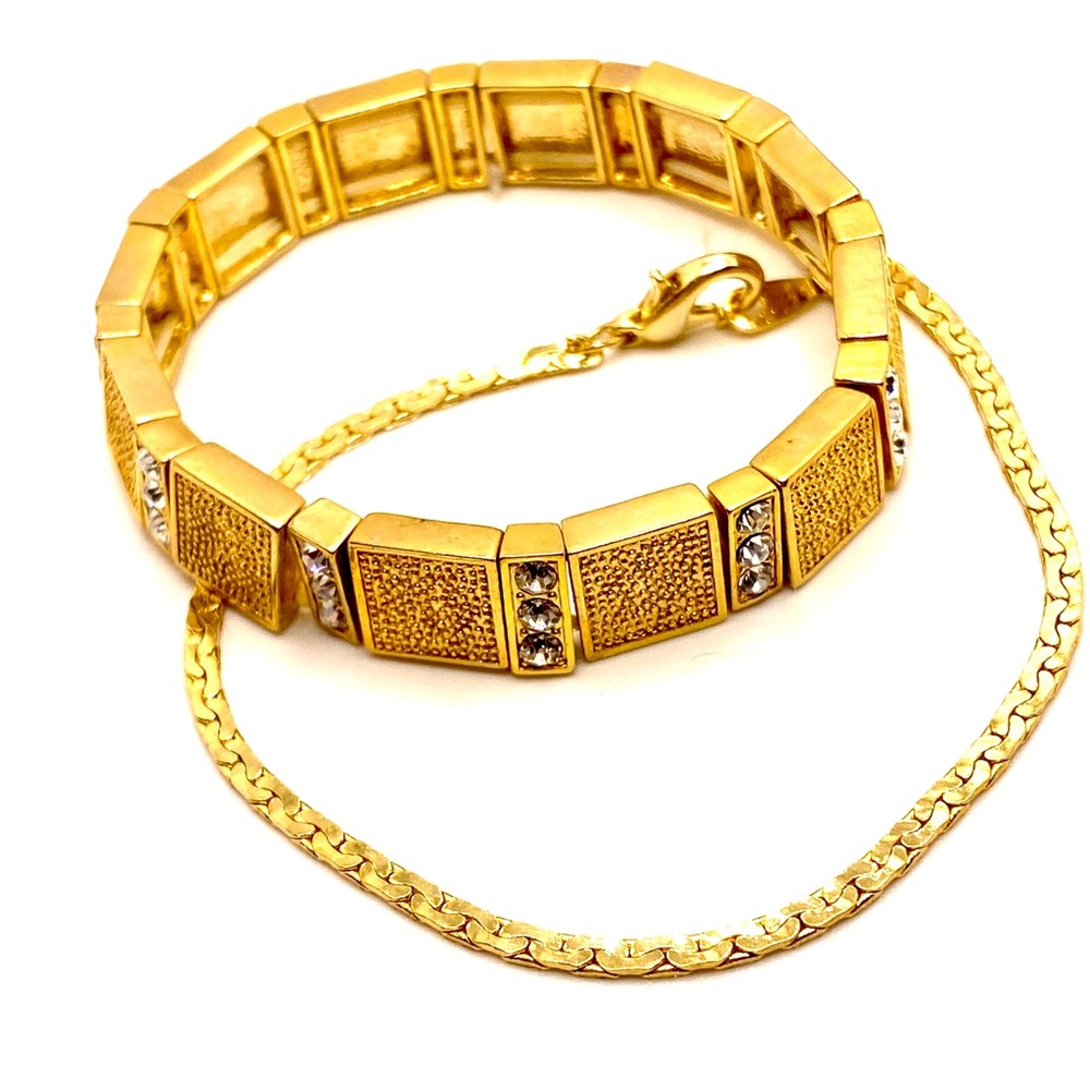 •Vintage Costume Jewelry•